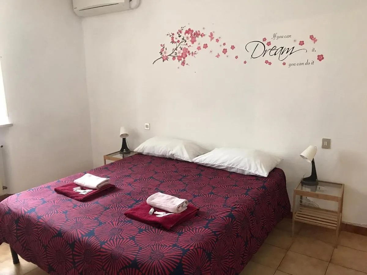 **  A Casa Di Lucia Bed & Breakfast Pisa Italy